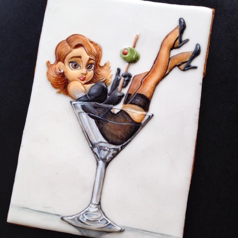 Девушка с мартини