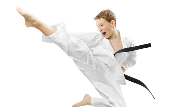 Каратэ на белом фоне
