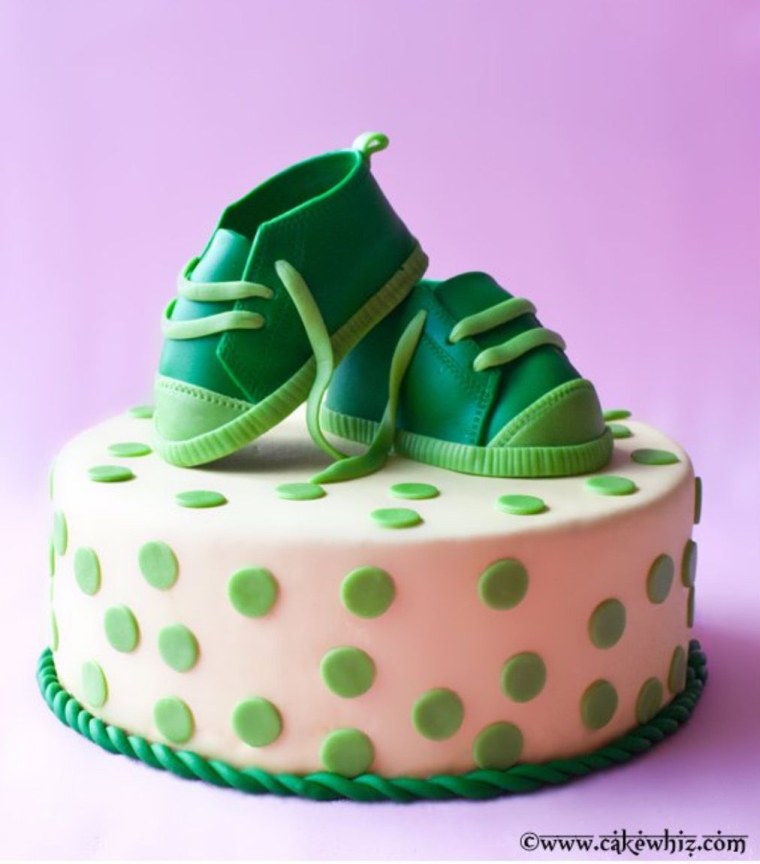 Торт с зеленой мастикой