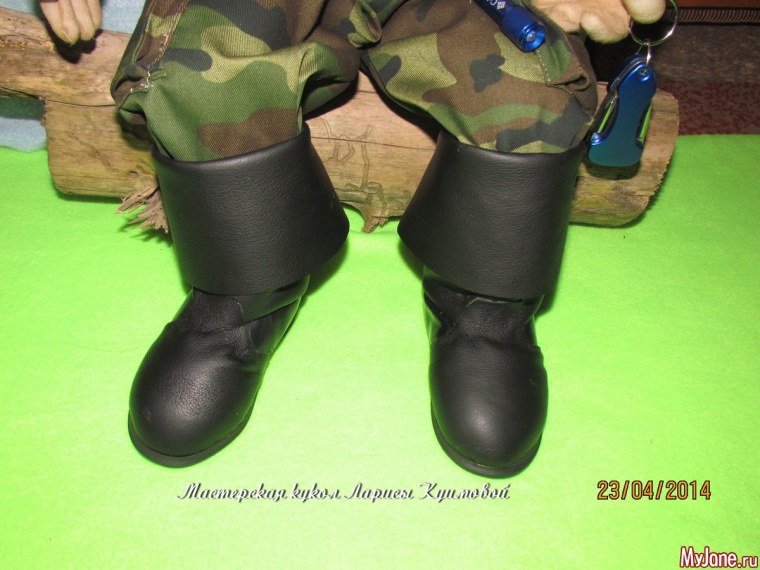 Военные сапоги для куклы