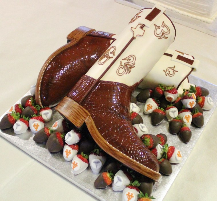 Торт в виде сапога