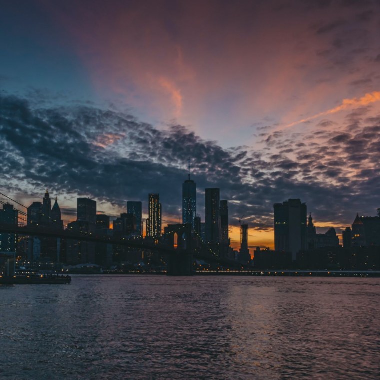 Фон город издали