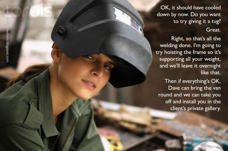 Девушка сварщик