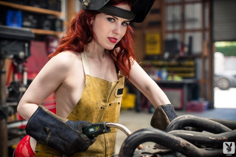 Люция сварщица