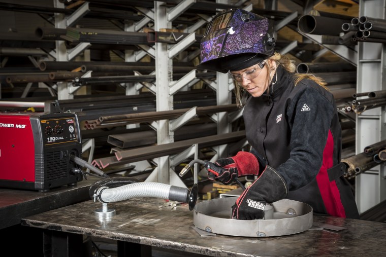 Женщины в сварке