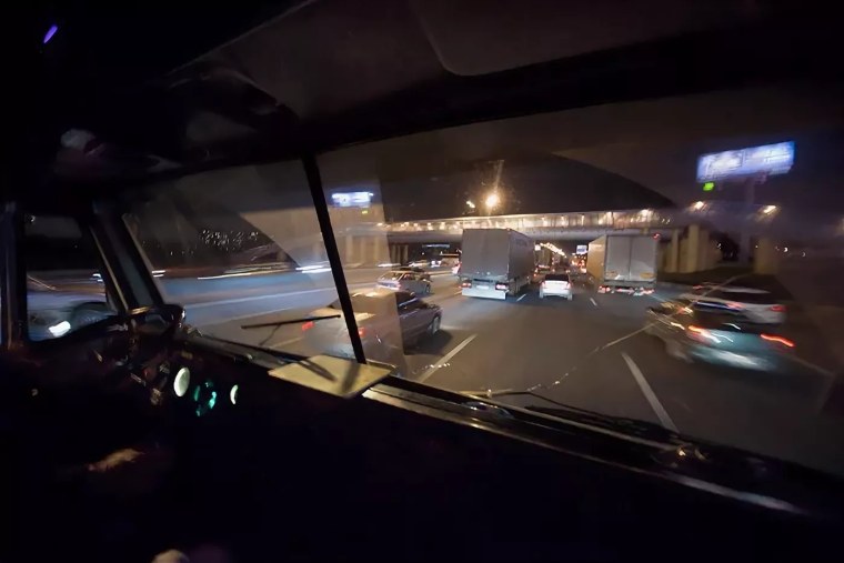 Вид с кабины КАМАЗА ночью