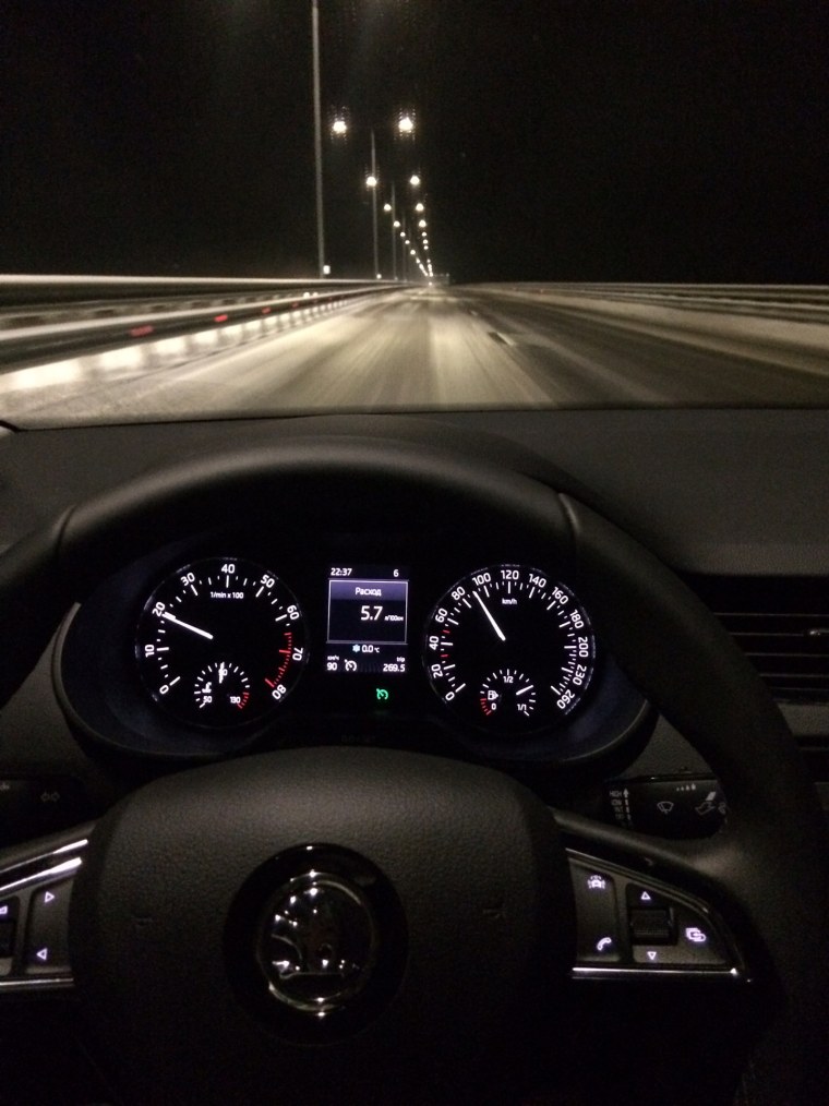 За рулём Мерседес w204 ночь зима