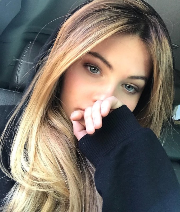 Фото девушки 18 лет без лица