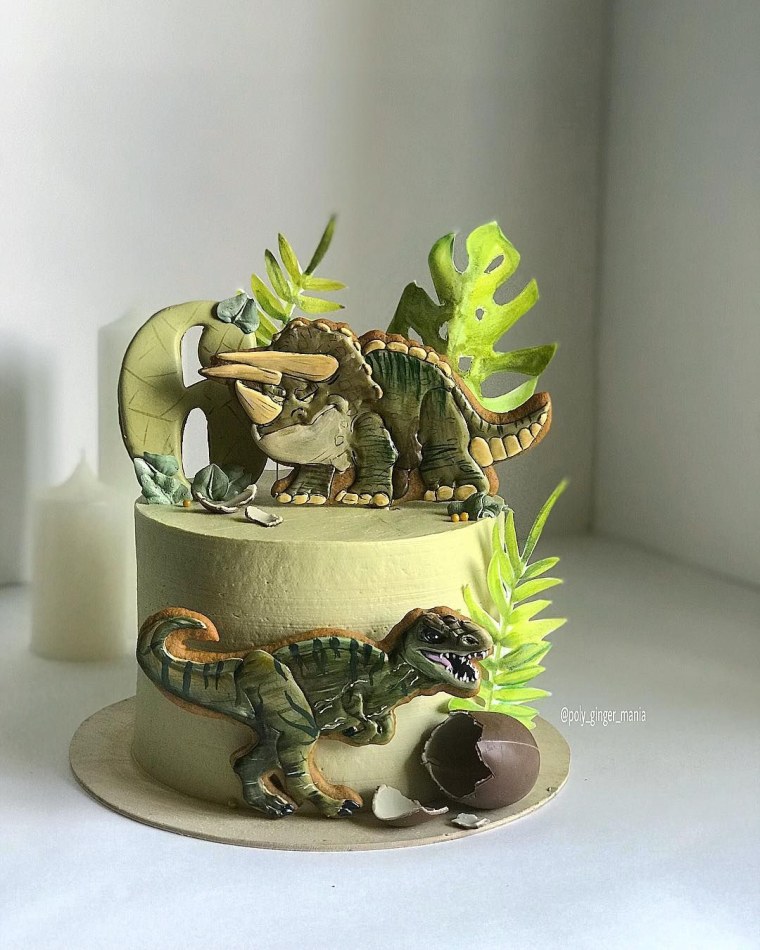 Декор торта с динозаврами