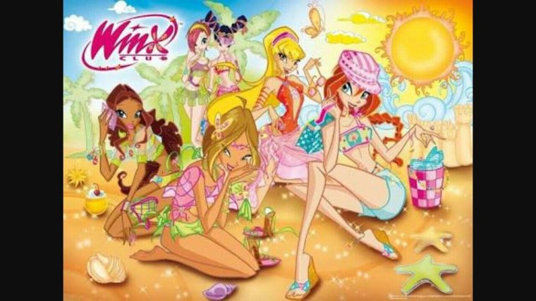 Винкс Флора на пляже