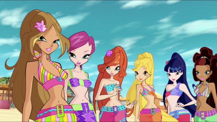 Блум Стелла Флора и Рокси на пляже