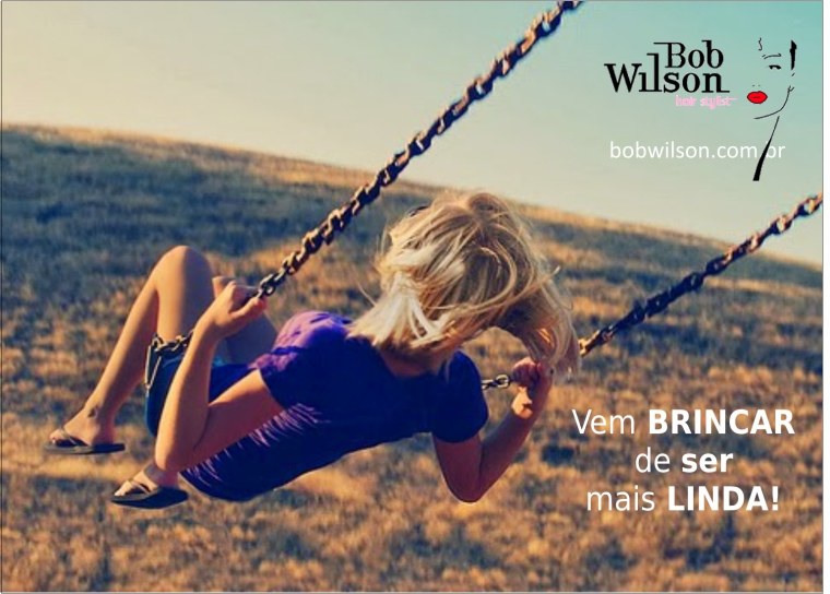 Девушка на качелях