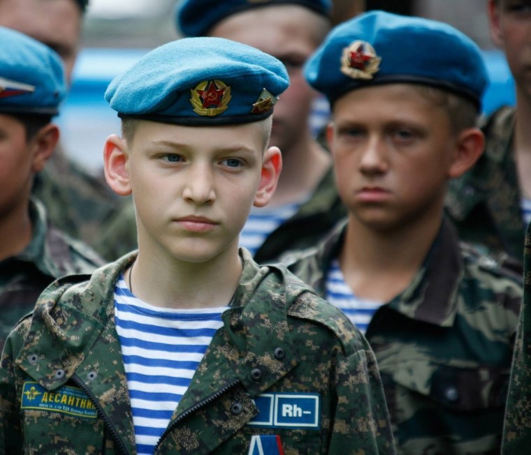 Малыши в десантной форме