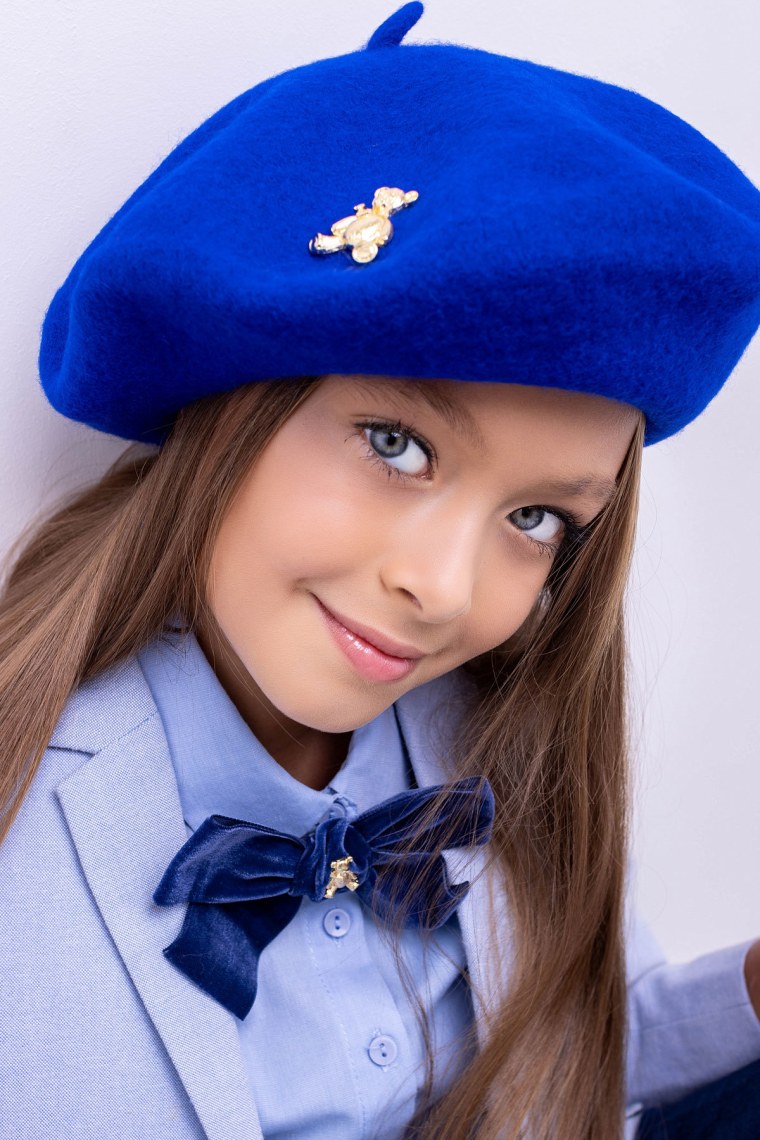 Синяя беретка