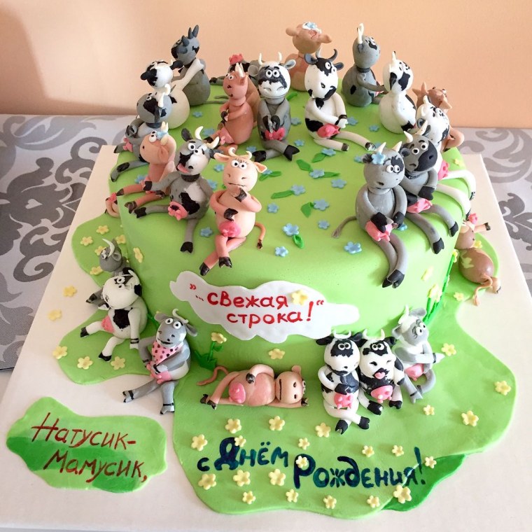Торт 33 коровы из мастики