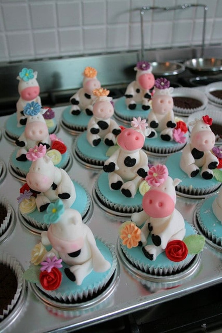 Пироженки на 33 года