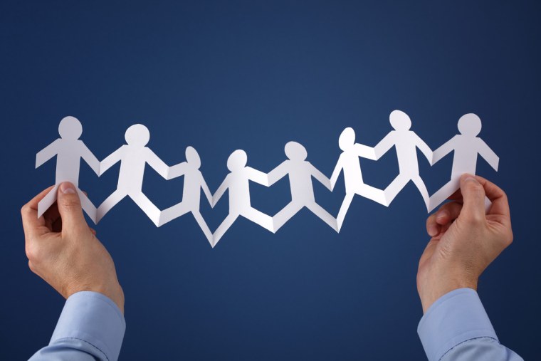 Цепочка людей