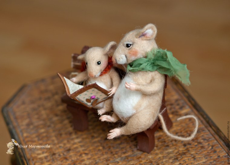 Мышка с мышатами