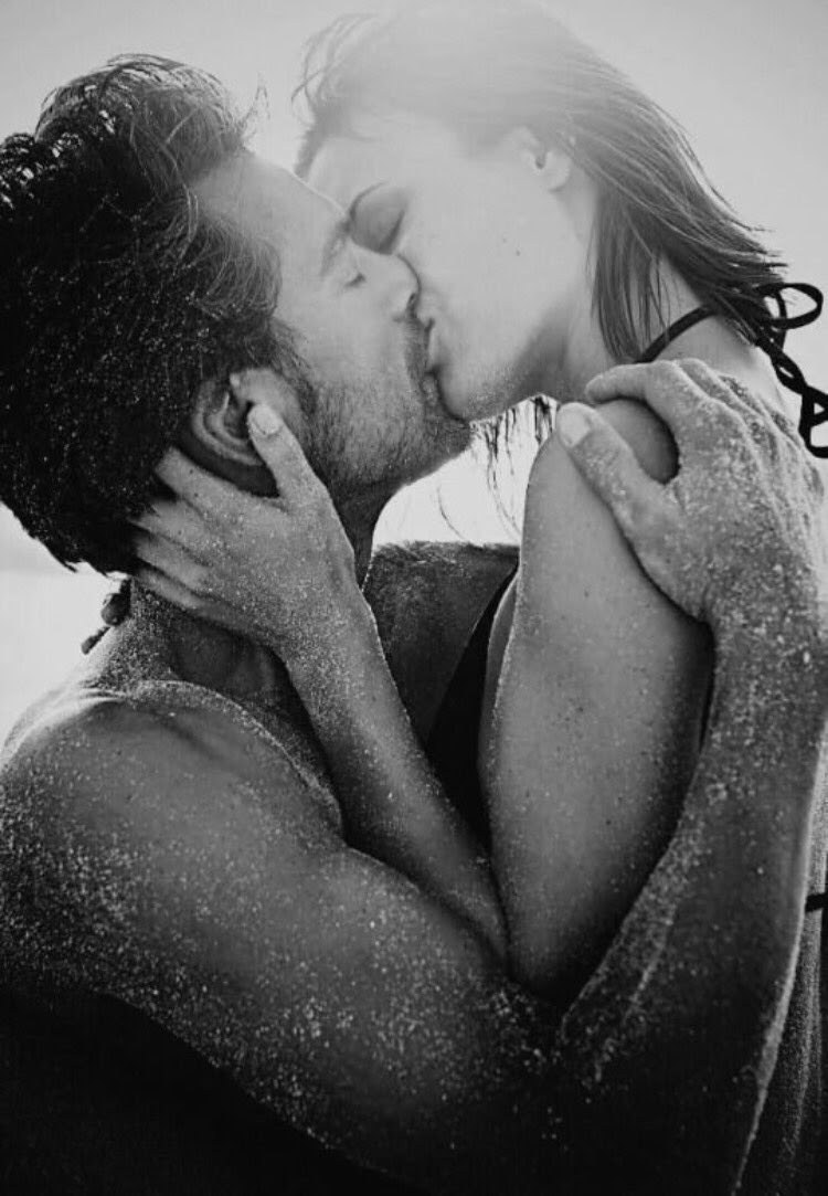 Объятия влюбленных