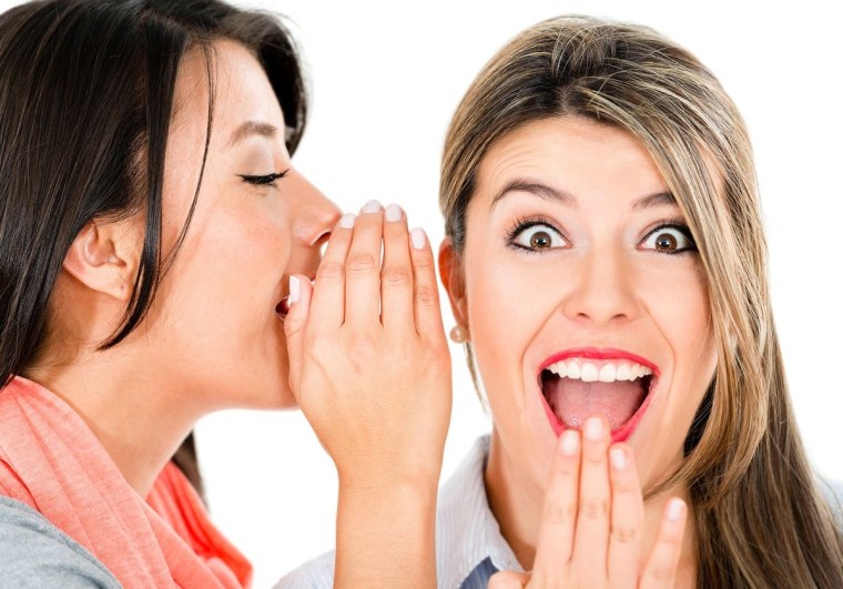 Подруги шепчутся