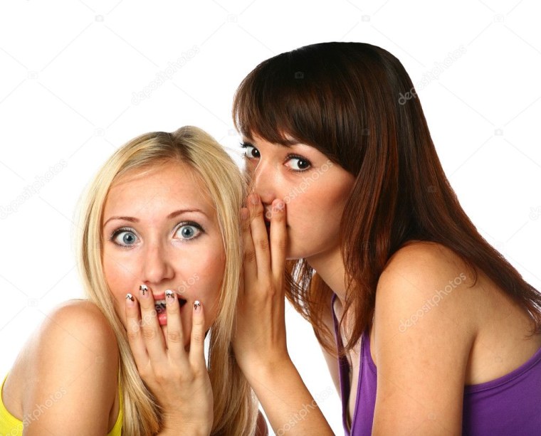 Женщины сплетничают