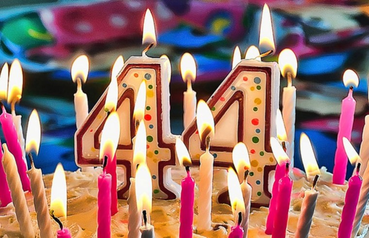 Открытки с днём рождения 44 года