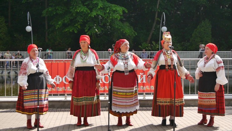 Фольклорный ансамбль