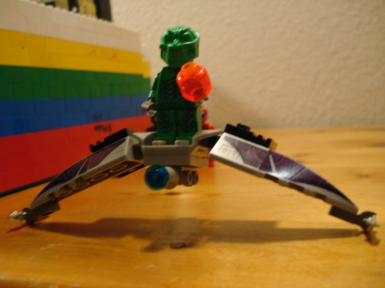 Лего зелёный Гоблин 2002 глайдер