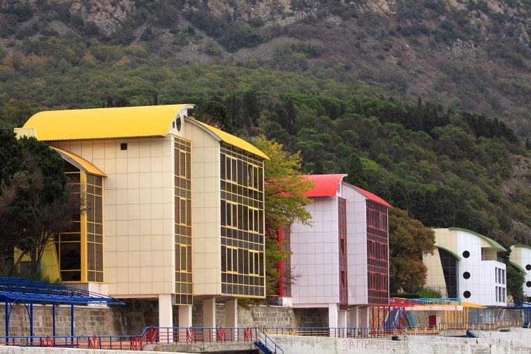 Корпуса лагеря морского Артек