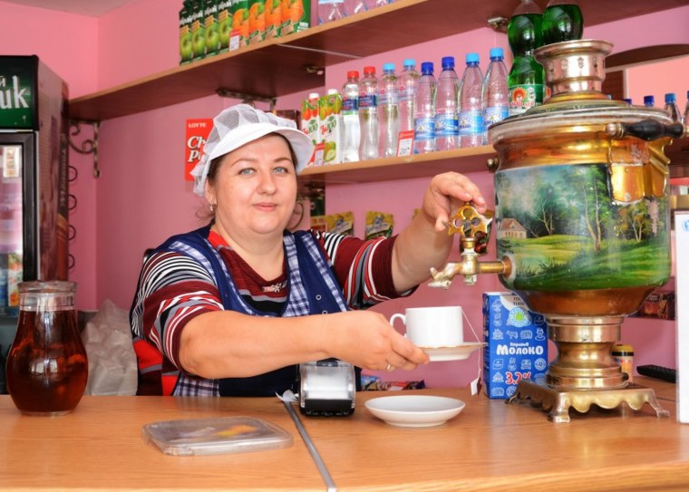 Толстая буфетчица