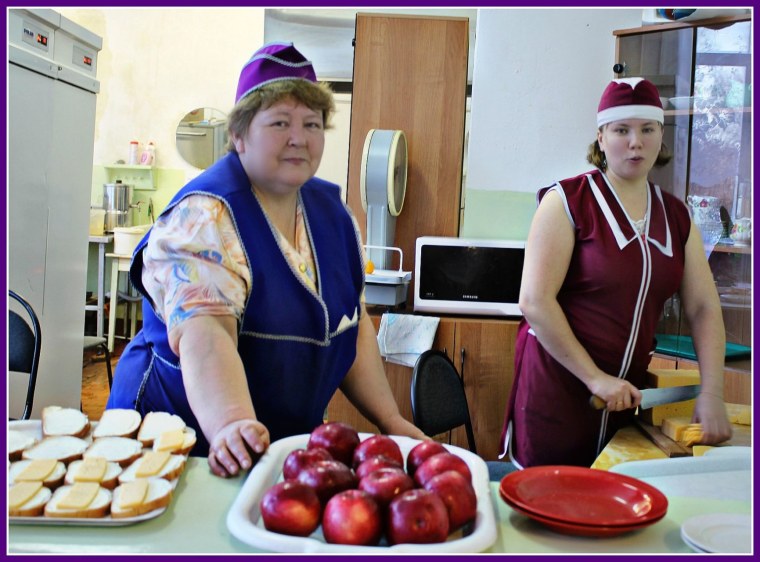 Работники столовой