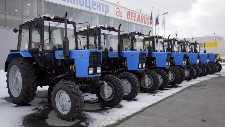 Тракторы МТЗ Беларус завод
