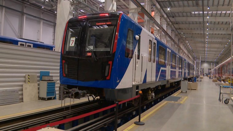 Штадлер м110