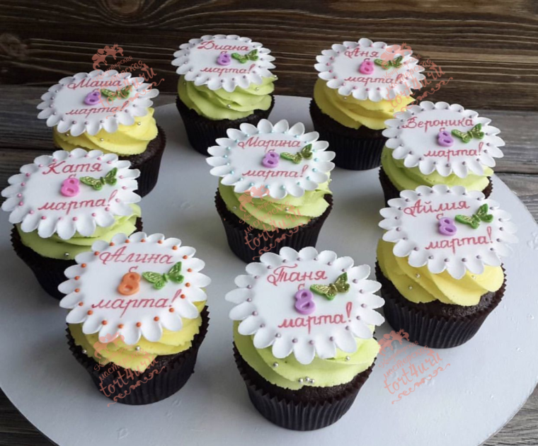 Пирожное на 8 марта