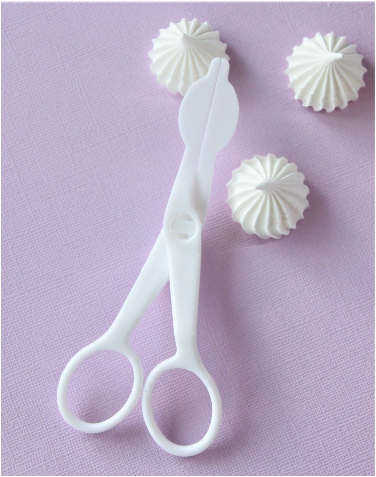 Торт ножницы