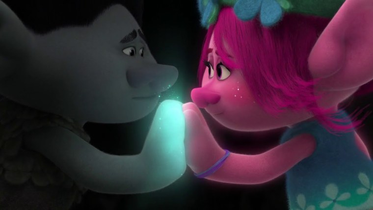 Тролли мировой тур Розочка и Цветан любовь