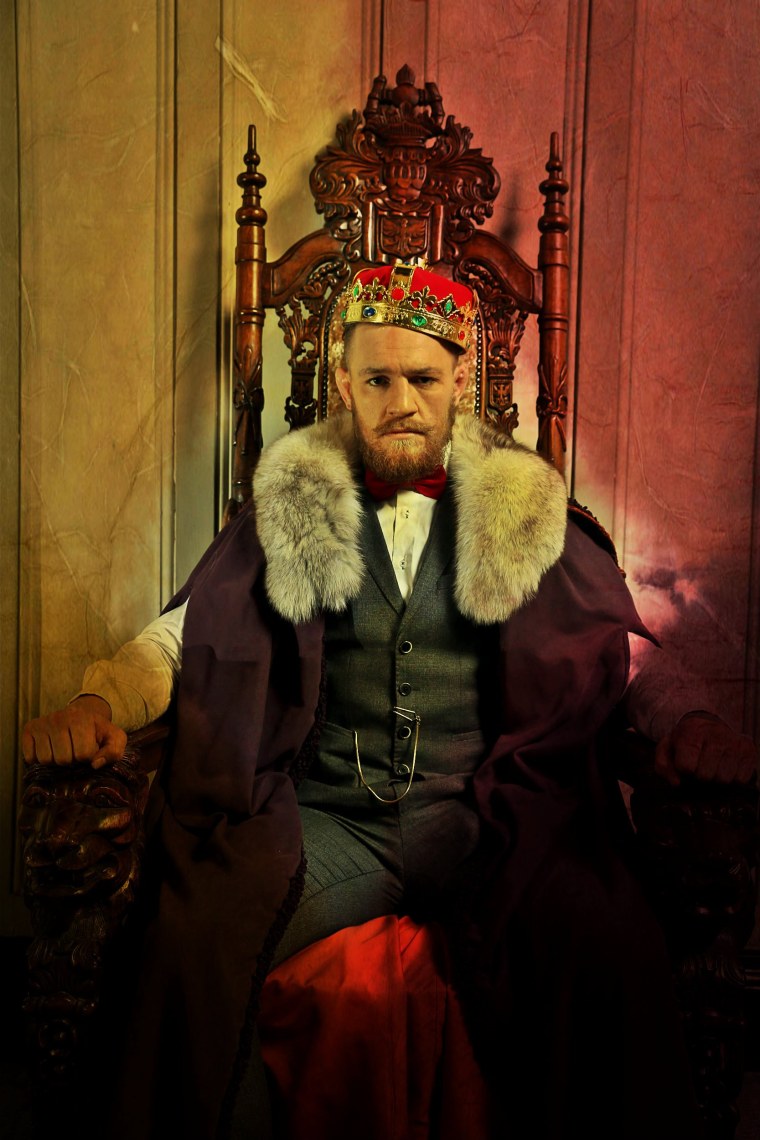 МАКГРЕГОР С короной