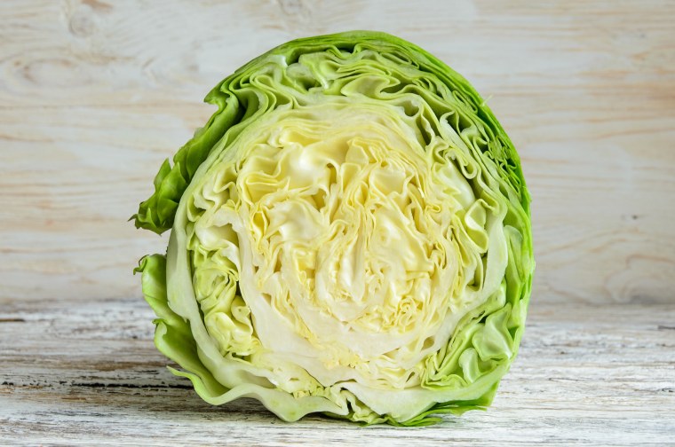 Капуста молодая белокочанная