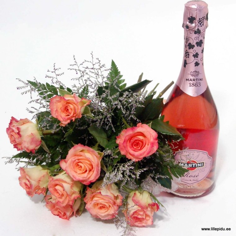 Розовое шампанское