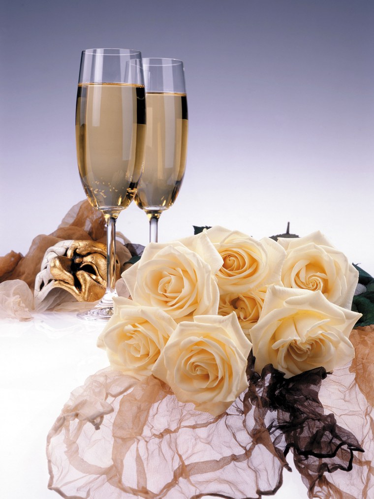 Цветы и шампанское