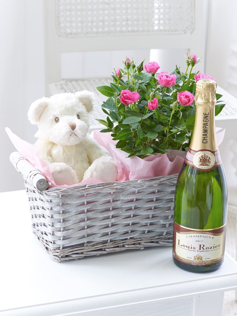 Цветы шампанское конфеты