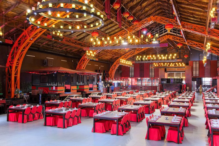 Большой ресторан Цинь Санкт-Петербург