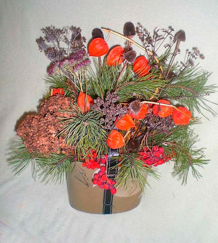 Экибана из природного материала