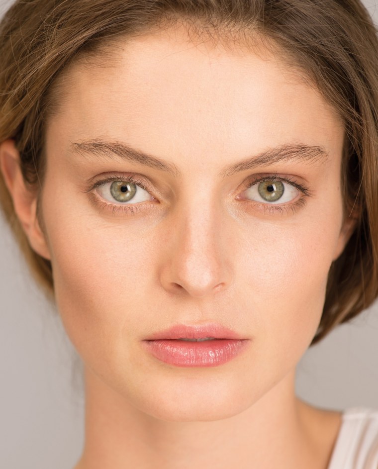 Натали Портман анфас