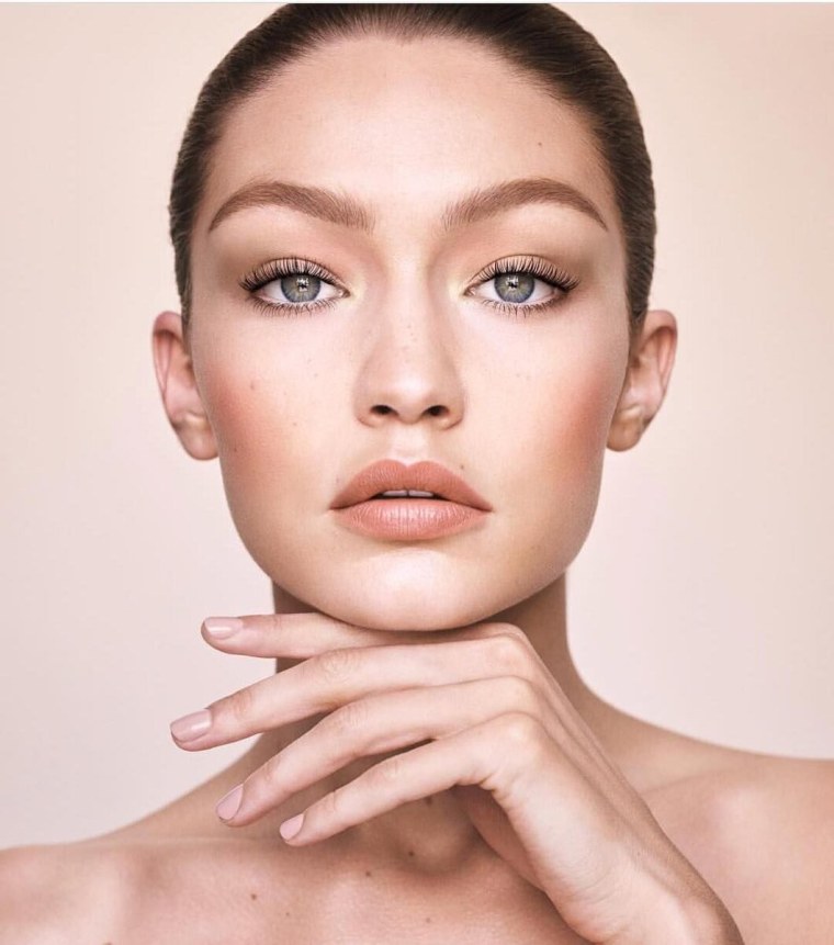 Джиджи Хадид нюдовый макияж