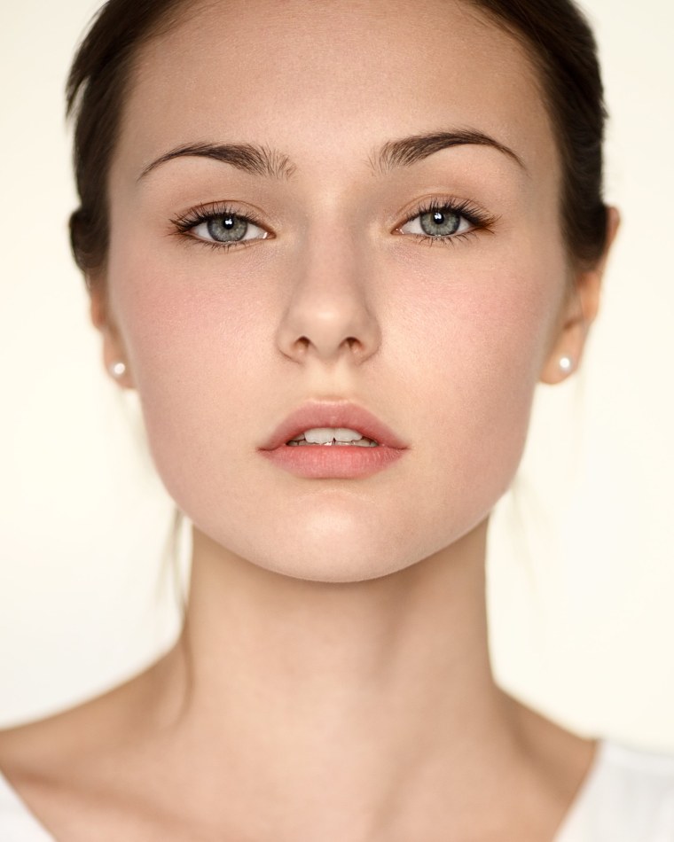 Красивые черты лица