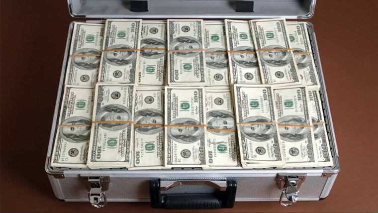 Миллион долларов в чемодане