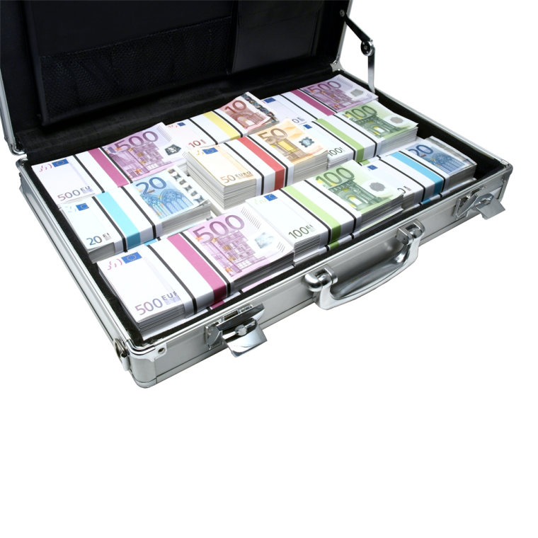 Чемодан с деньгами евро
