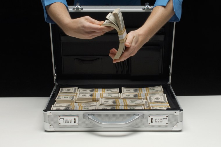 Кейс с долларами