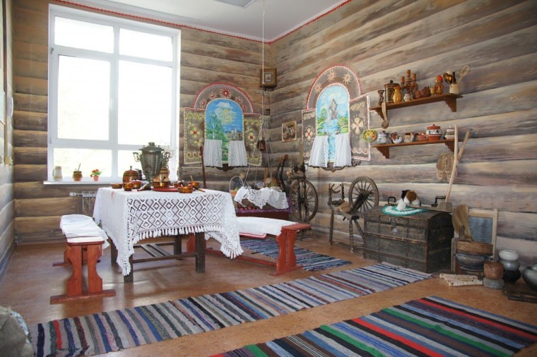 Русская изба Горница